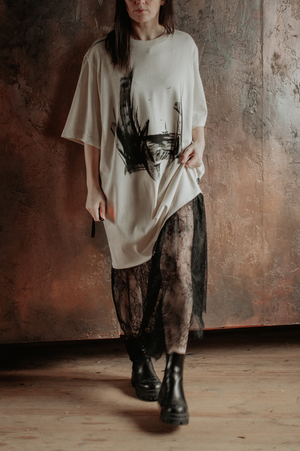 T-krekla kleita "Jūrā" ar mežģīni-XL