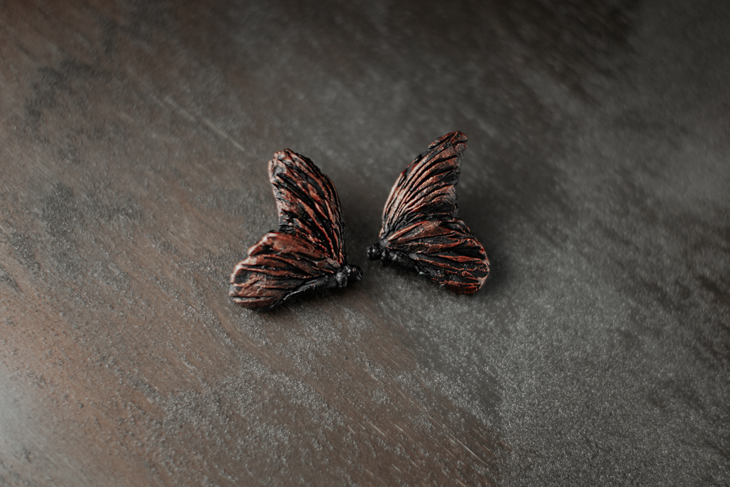 Auskari "Mirdzošais Taurenis"