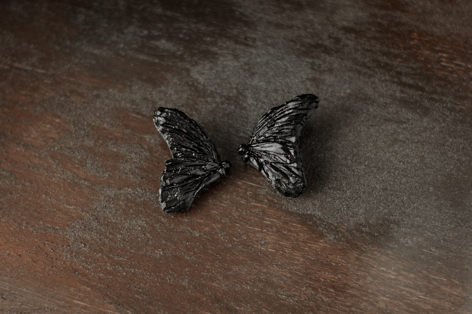 Auskari "Taurenis" melns