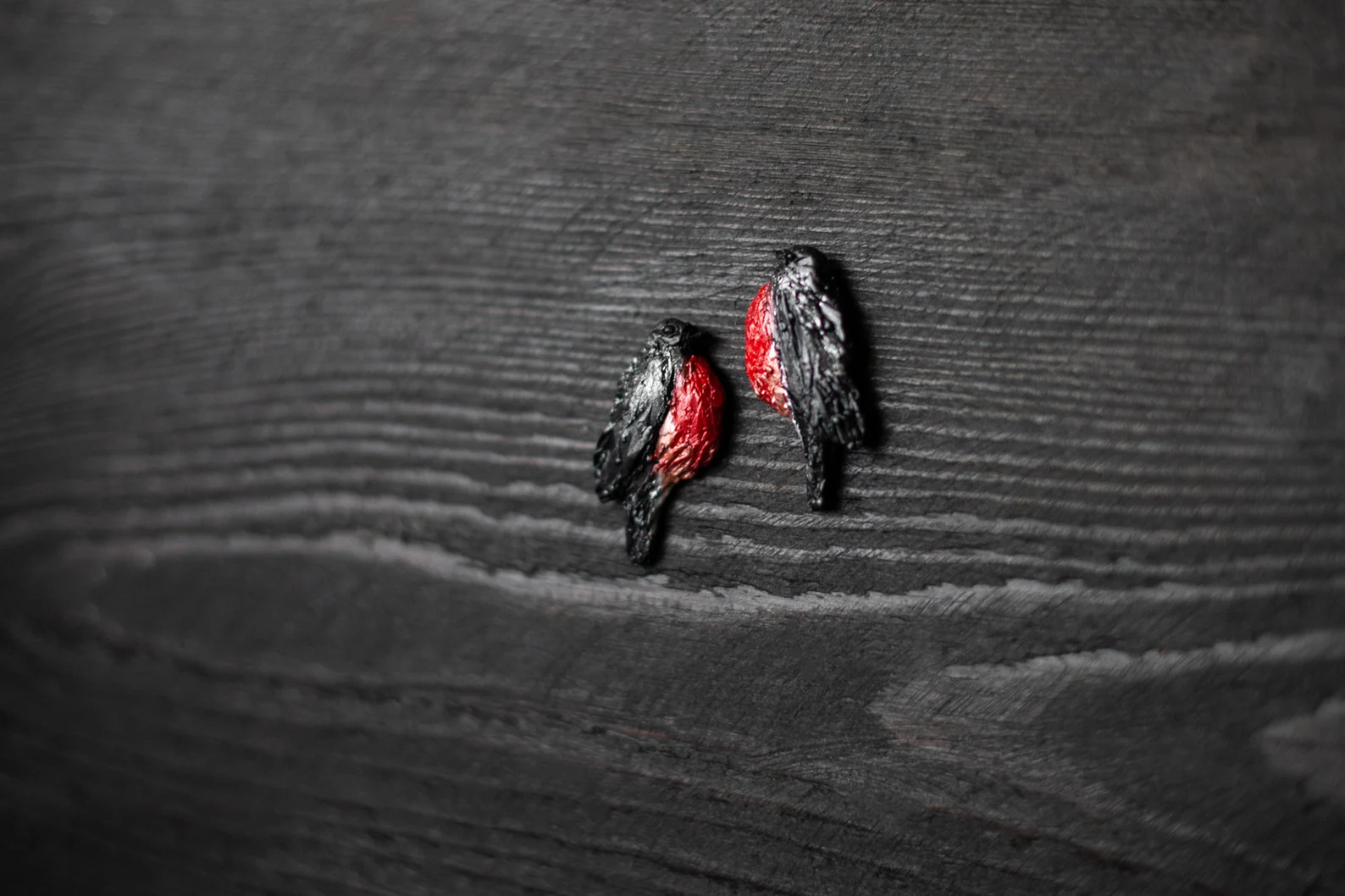 Auskari "Sarkankrūtītis"