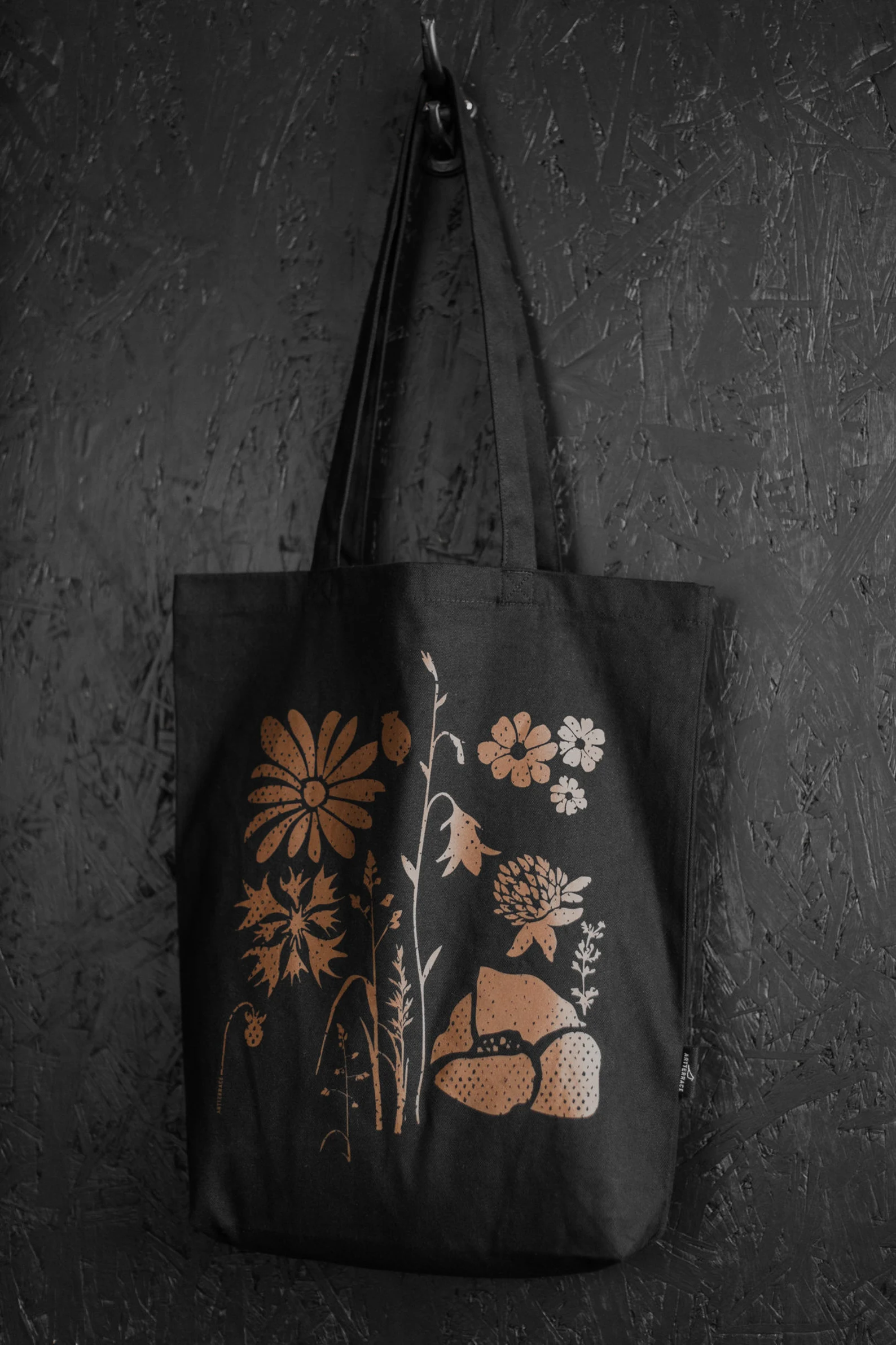 Iepirkumu soma "Pļava"