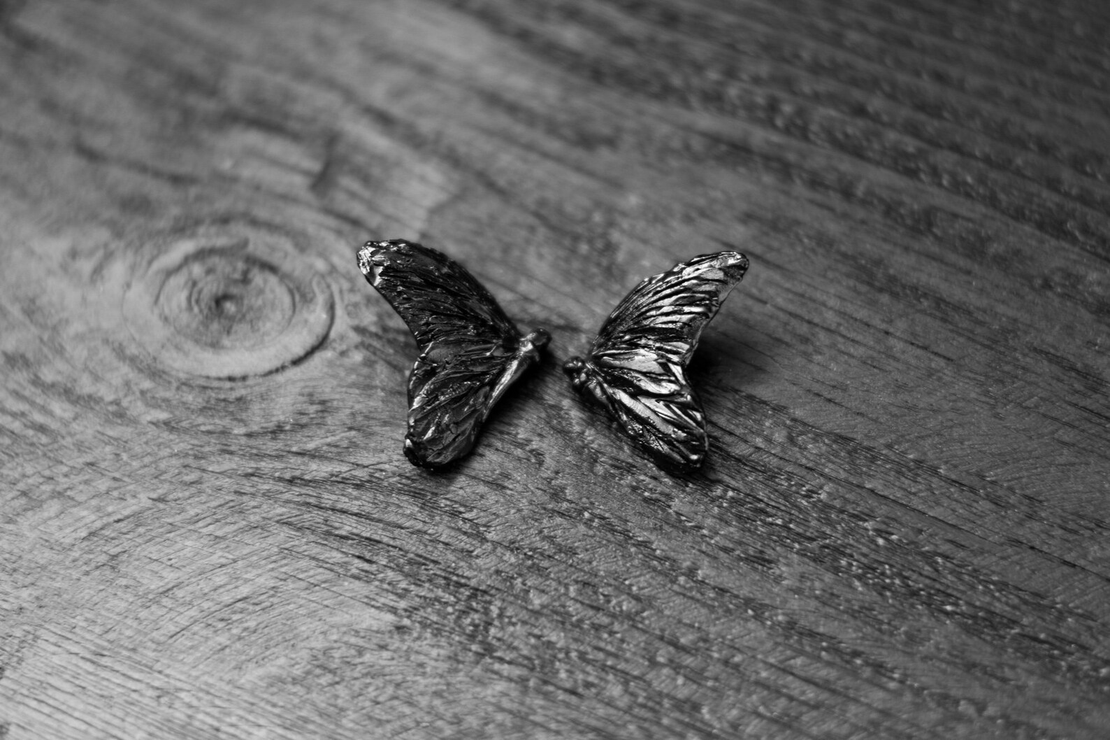 Auskari "Taurenis" melns