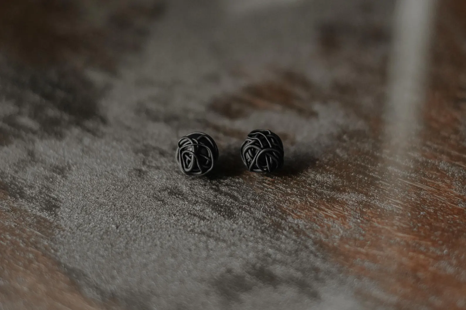 Auskari "Meža kamoliņi"