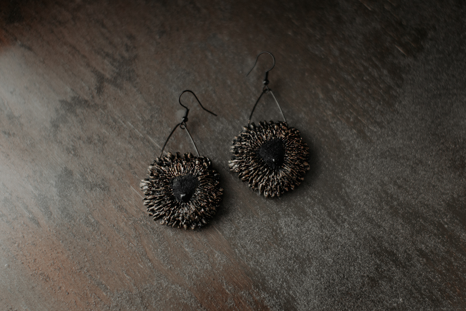 Āķu auskari "Ežu kamoliņi"