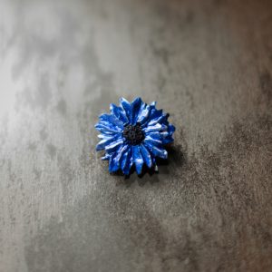 Piespraude "Zilā pļavas rudzupuķe"