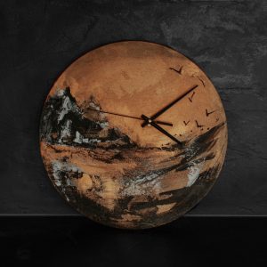 Dizaina pulkstenis "Kalnu klusums"