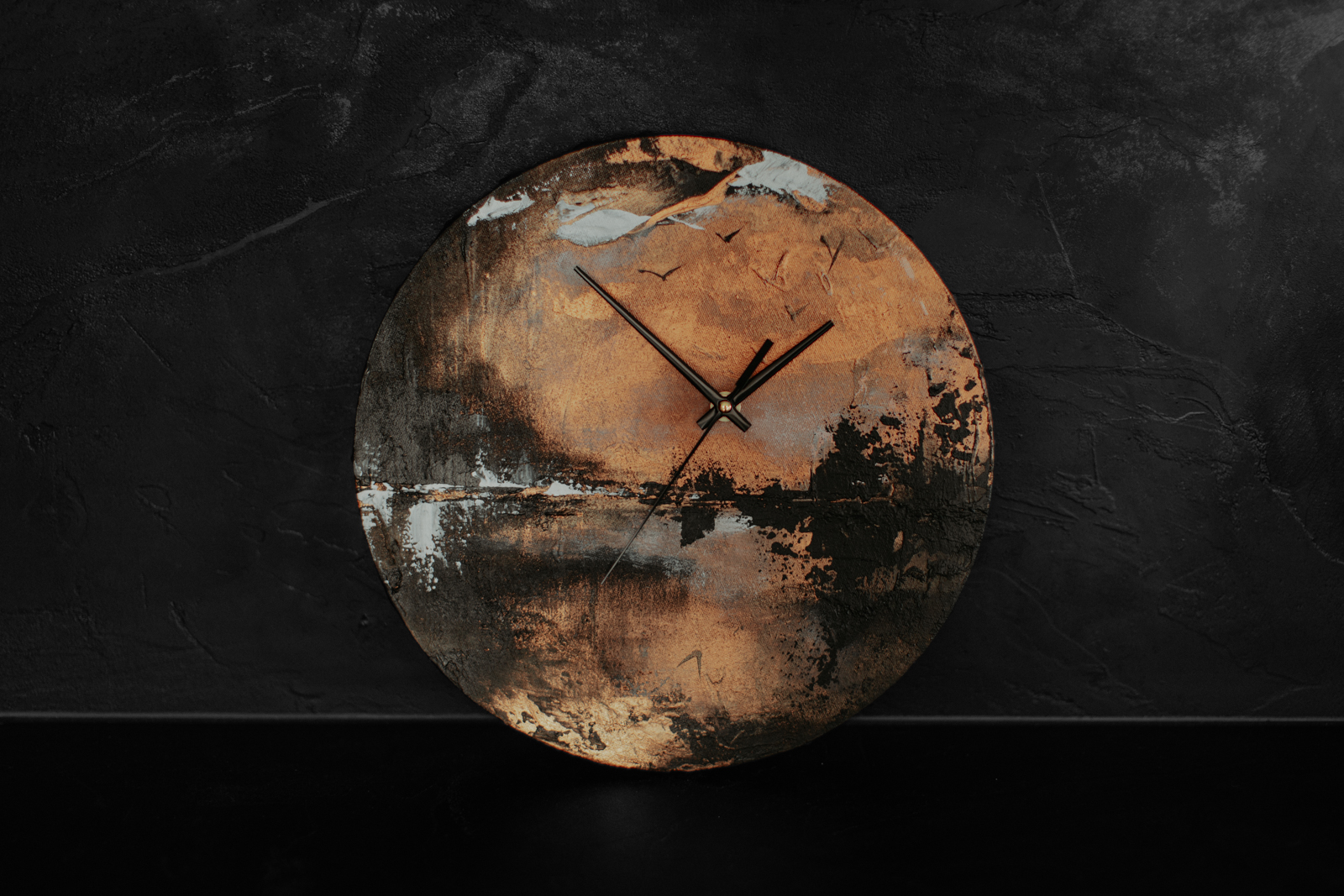 Dizaina pulkstenis "Ezers"