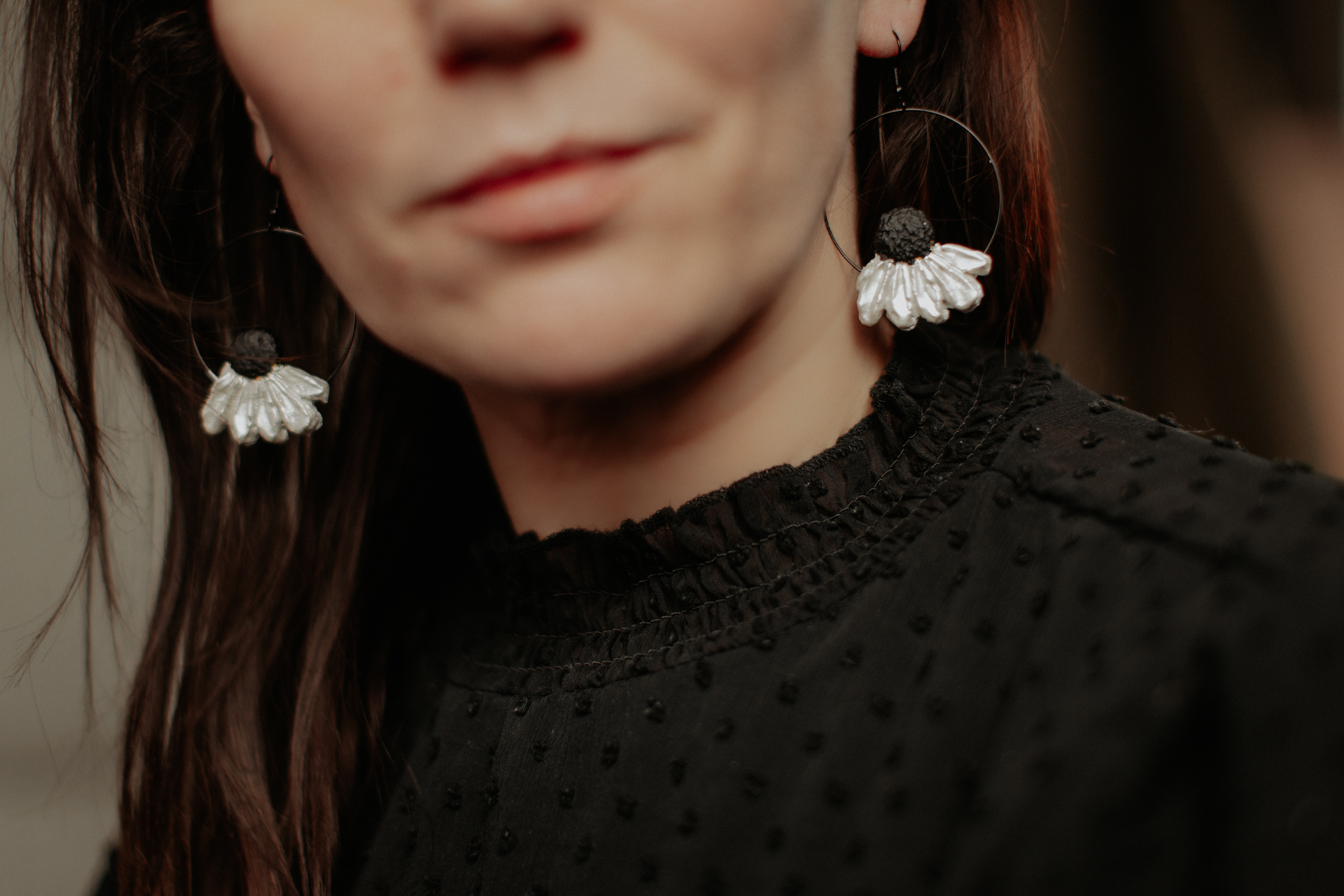 Āķu auskari apaļie "Margrietiņas" - Image 4