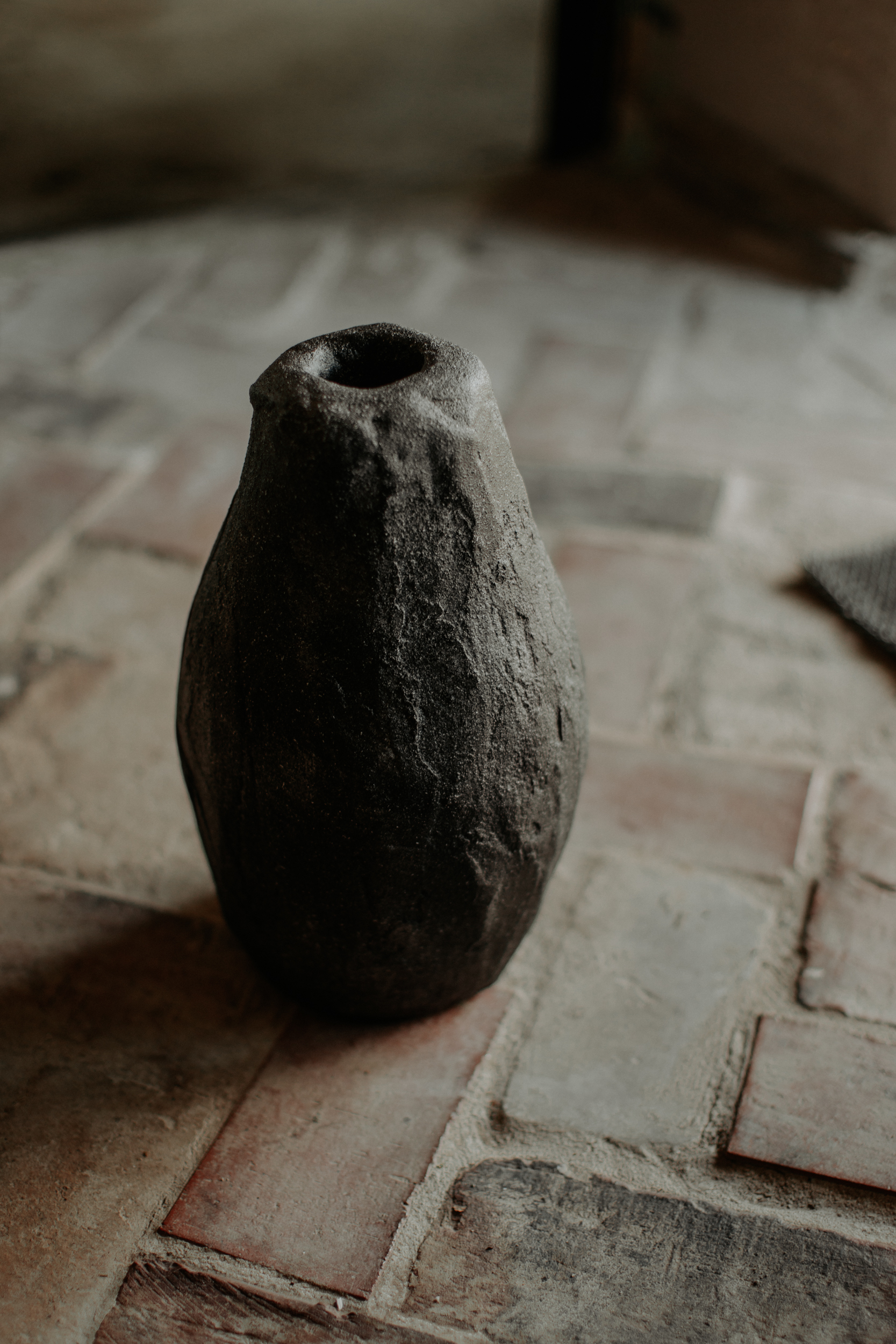 Dekoratīvā vāze "Vārna VII" - Image 9